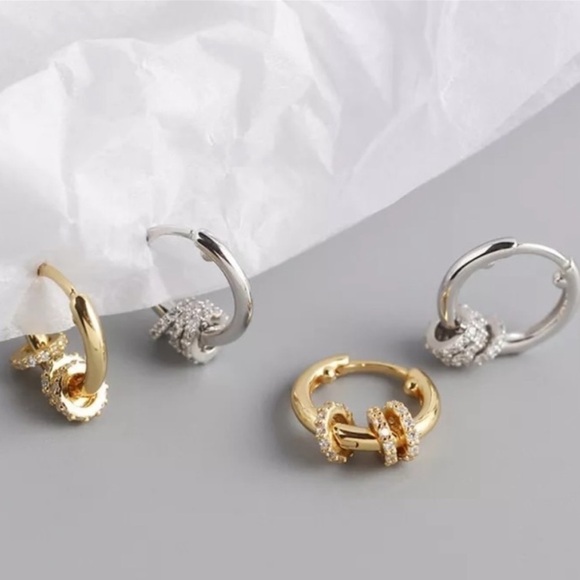 NEW 925 Sterling Silver Small Circle Rhinestone Earrings ‼️Restocked ‼️ - Picture 4 of 16